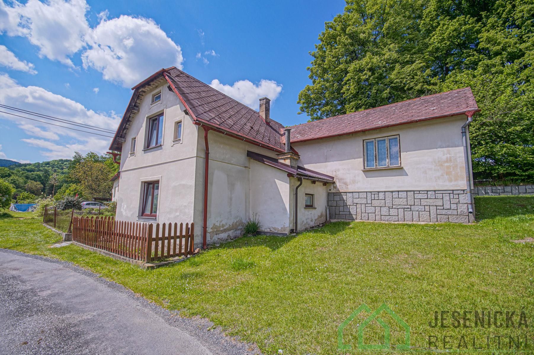 Rodinné domy, Černá Voda, 115 m²