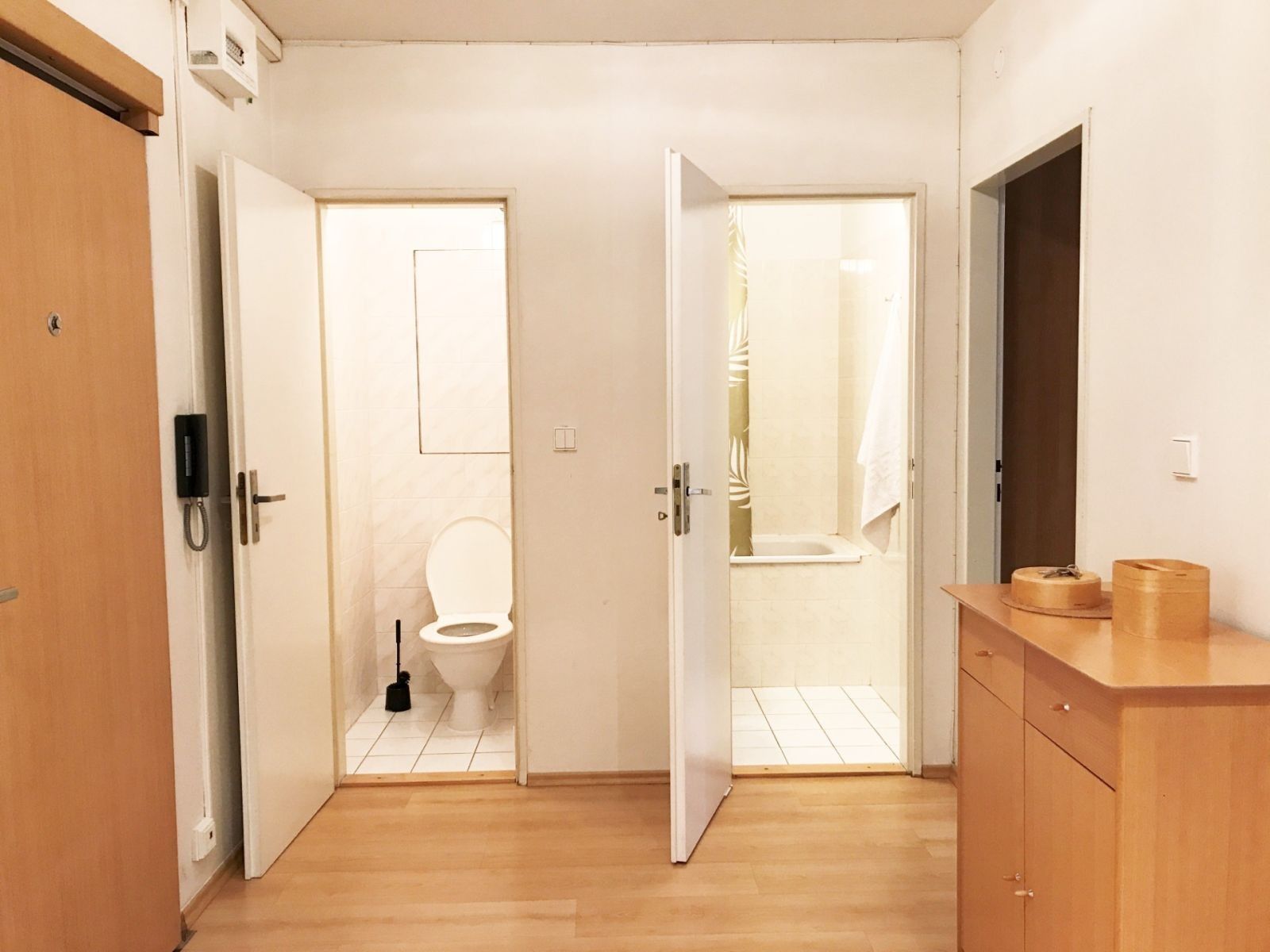 Pronájem byt 2+kk - Bryksova, Praha - Černý Most, 39 m² - 5