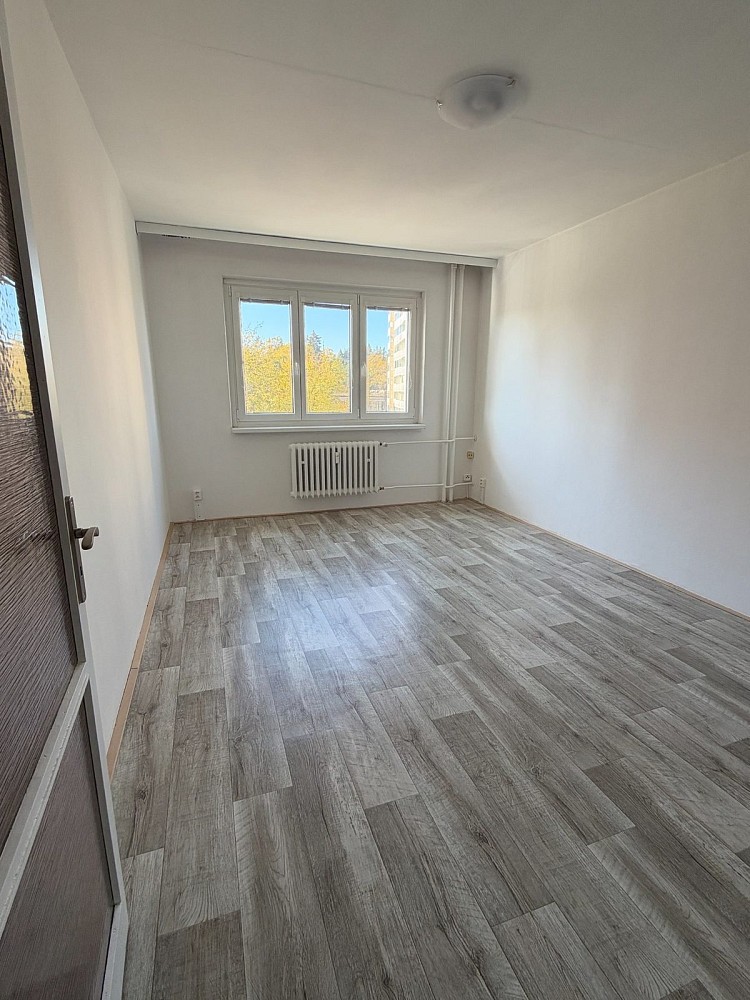 Pronájem byt 2+1 - Bratří Čapků, Jihlava, 54 m² - 5