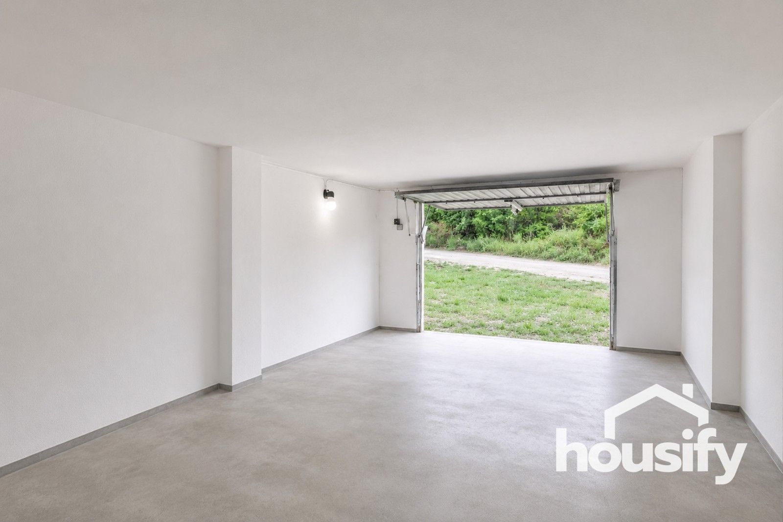 Garáže, Nový Šaldorf-Sedlešovice, 24 m² - 2