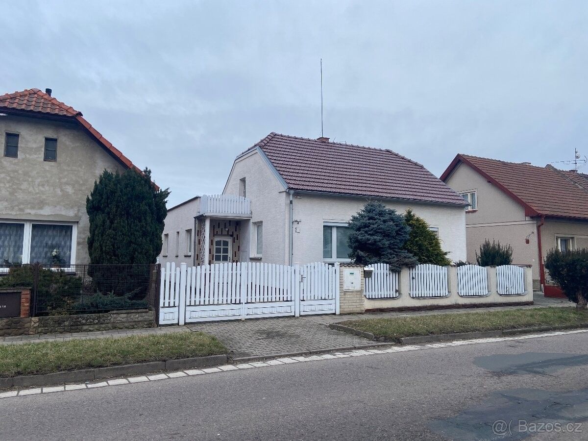 Prodej dům - Nový Bydžov, 504 01, 1 405 m²