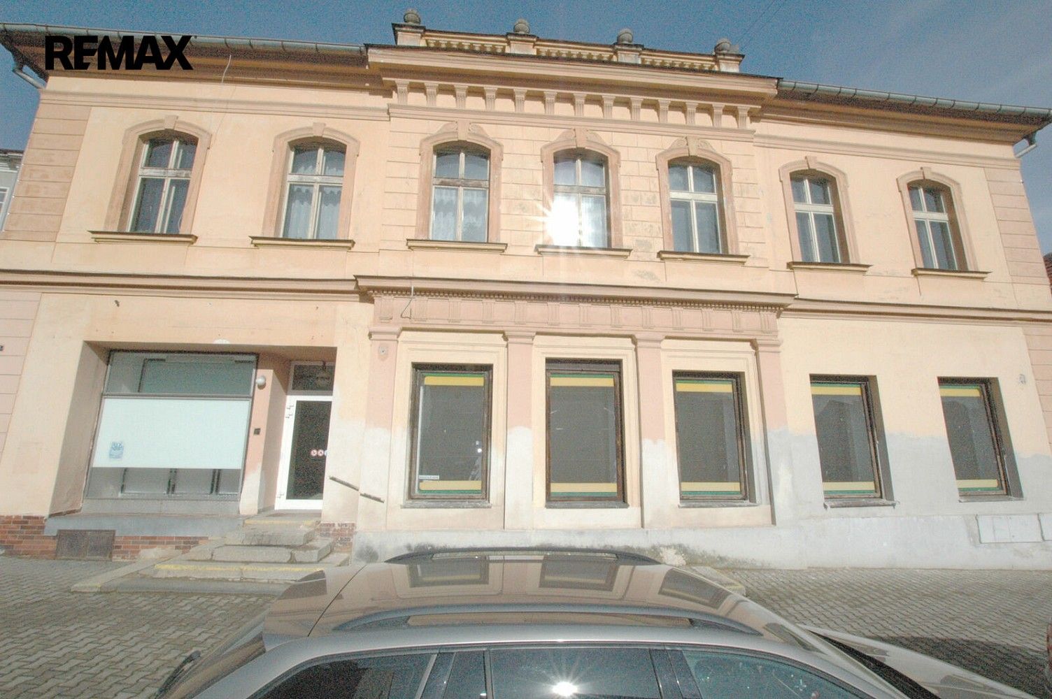Obchodní prostory, Chodské náměstí, Hostouň, okres Domažlice, 499 m² - 1