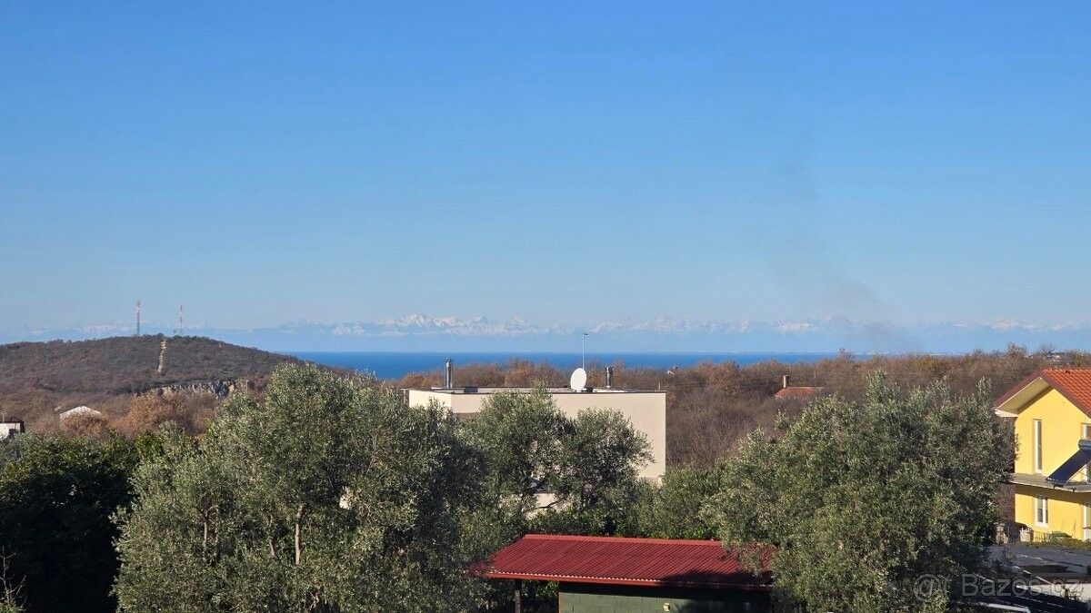 Prodej rodinný dům - 987 66, Zahraničí