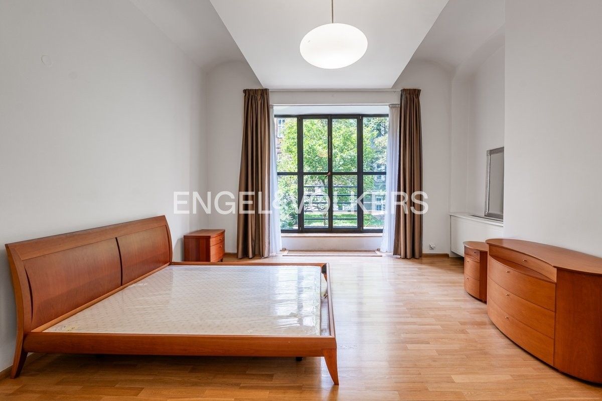 Byt 3+1 · 115 m² · Janáčkovo nábřeží 138, Praha Malá Strana - 4