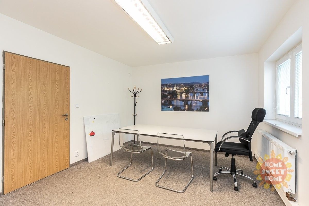 Pronájem kancelář - Na křivce 1432, Praha, 213 m²