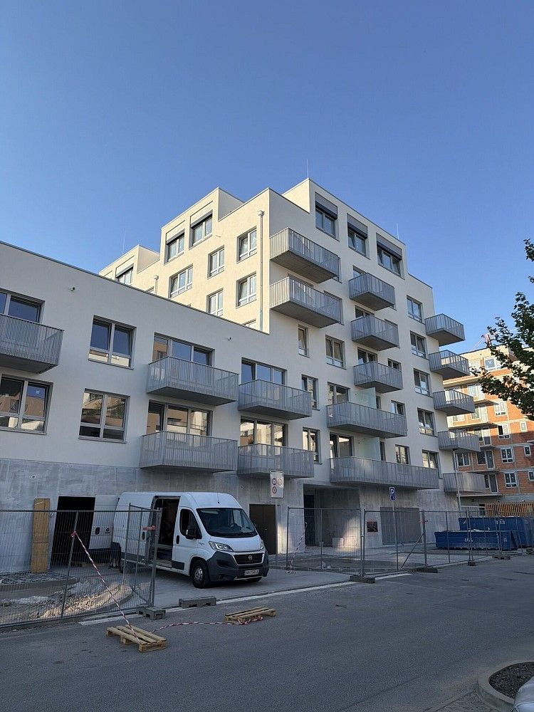 Byt 2+kk · 41 m² · Praha - Dolní Měcholupy, okres Praha 15, Hlavní město Praha - 2