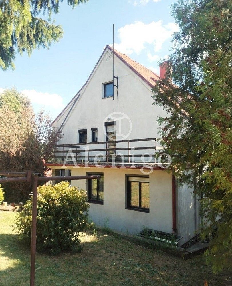 Rodinné domy, Na Hůrkách, Nový Knín, okres Příbram, 285 m² - 2