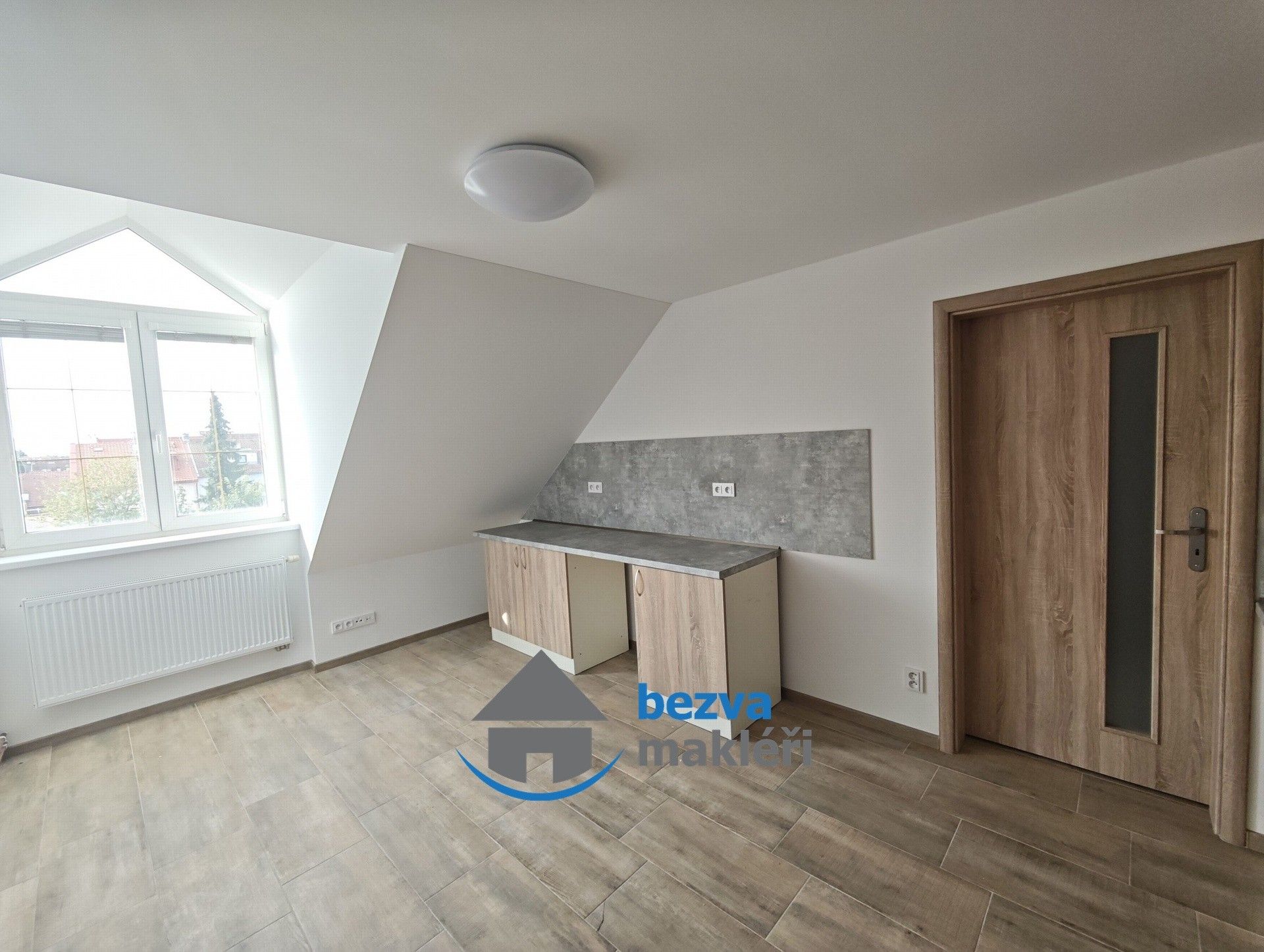 Byt 3+1 · 88 m² · K Višňovce, Pardubice - 3