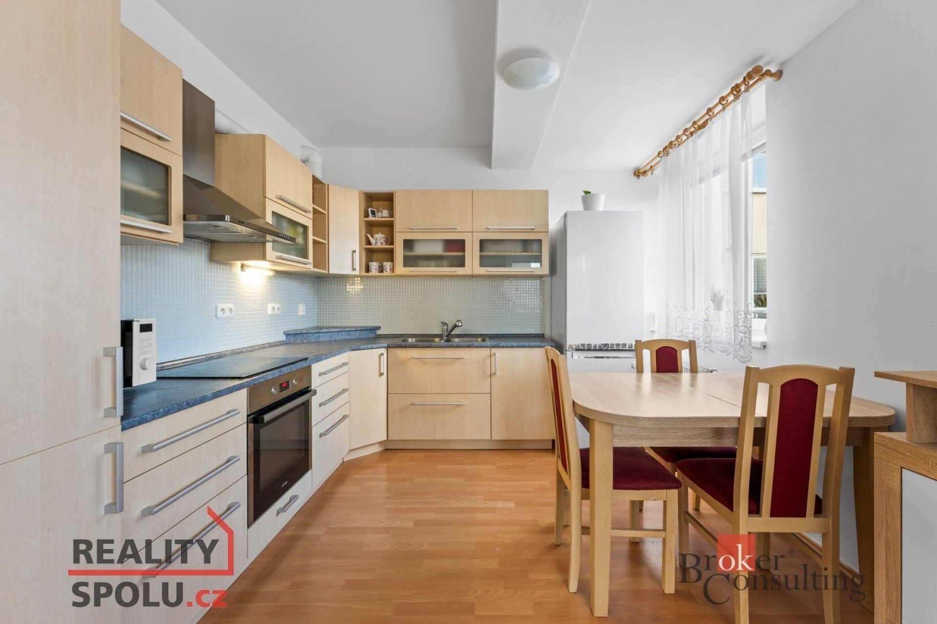 2+kk, Ve Stromovce, Hradec Králové, 43 m²