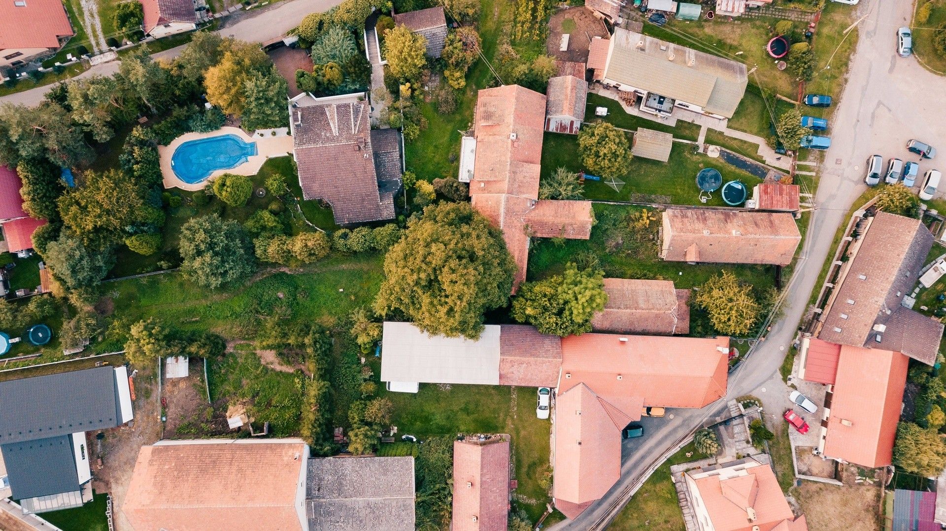 Prodej pozemek pro bydlení - Břežany, Lešany