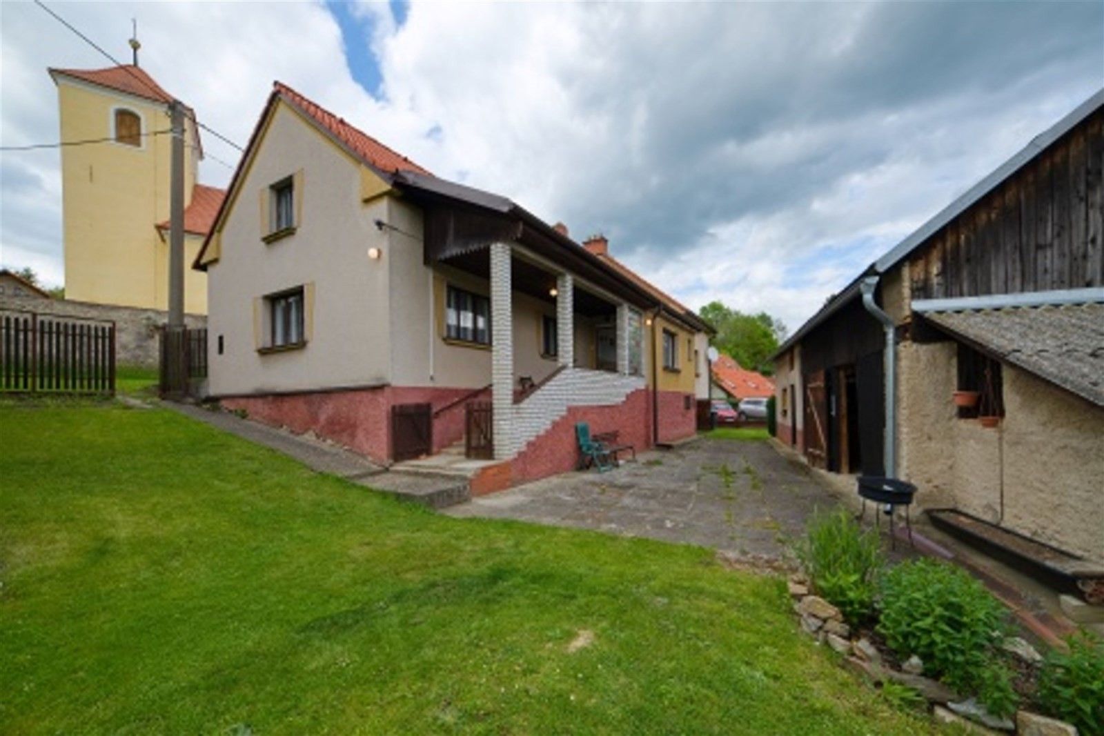 Prodej rodinný dům - Divišov Zdebuzeves, 255 m² - 1