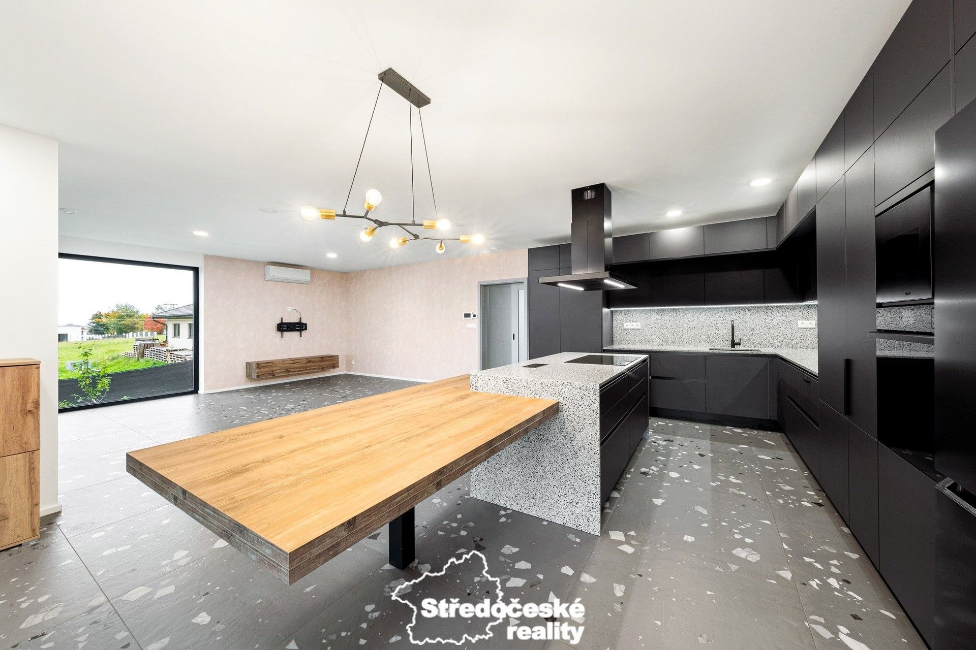 Pronájem rodinný dům - Dalovská, Divišov, 240 m²