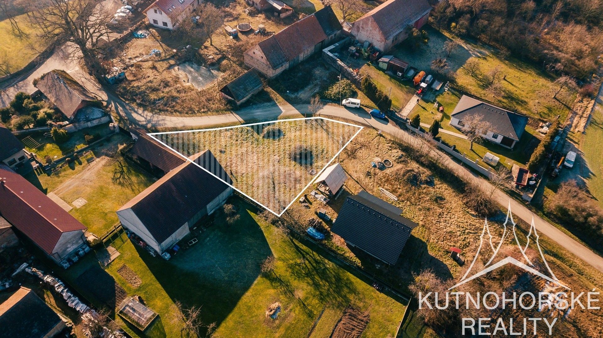 Prodej pozemek pro bydlení - Bahno, Černíny, 823 m²