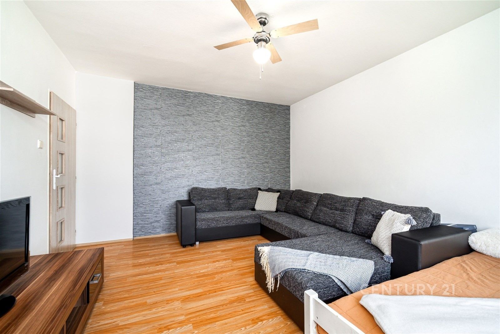 3+1, Práče, 65 m²