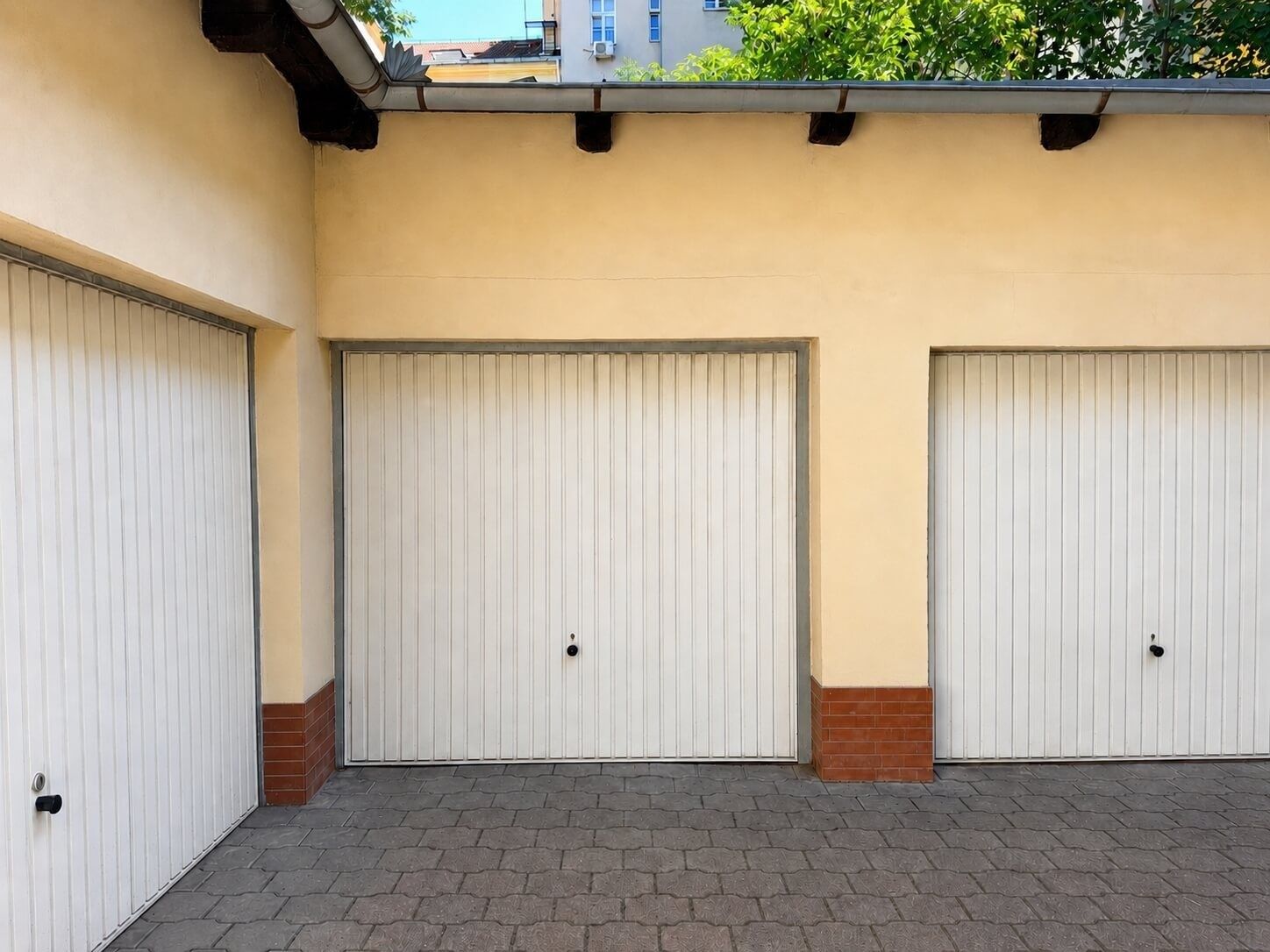 Garáže, Wenzigova, Praha Nové Město, 17 m² - 2