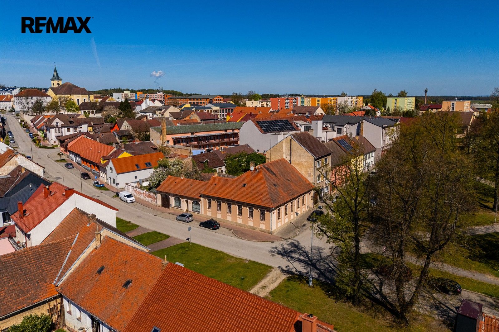 Rodinný dům · 237 m² · náměstí Míru 156, Lišov - 4