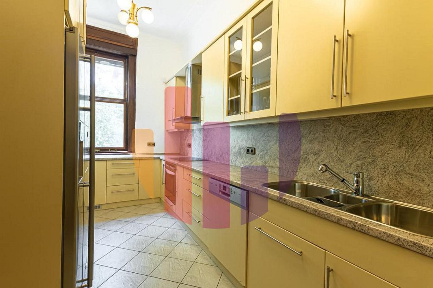 Pronájem kancelář - Praha - Smíchov, okres Praha 5, Hlavní město Praha, 1 065 m² - 5