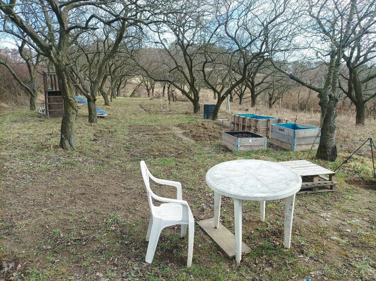 Zahrady, Mikulov na Moravě, 692 01