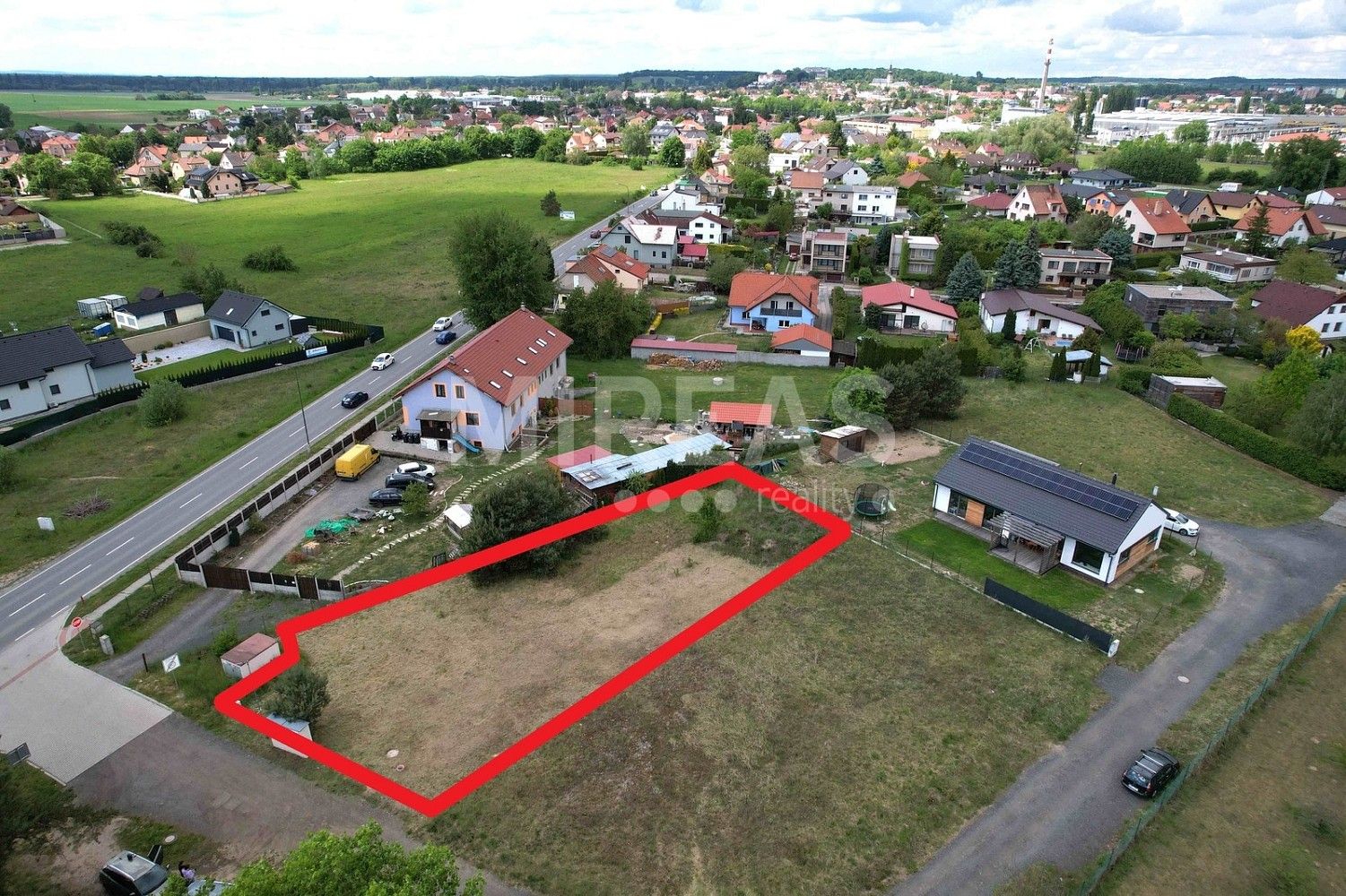 Pozemek pro bydlení, 932 m²