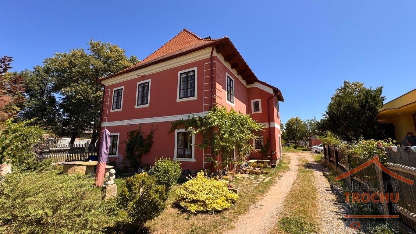 Prodej rodinný dům - Kratonohy, 150 m²