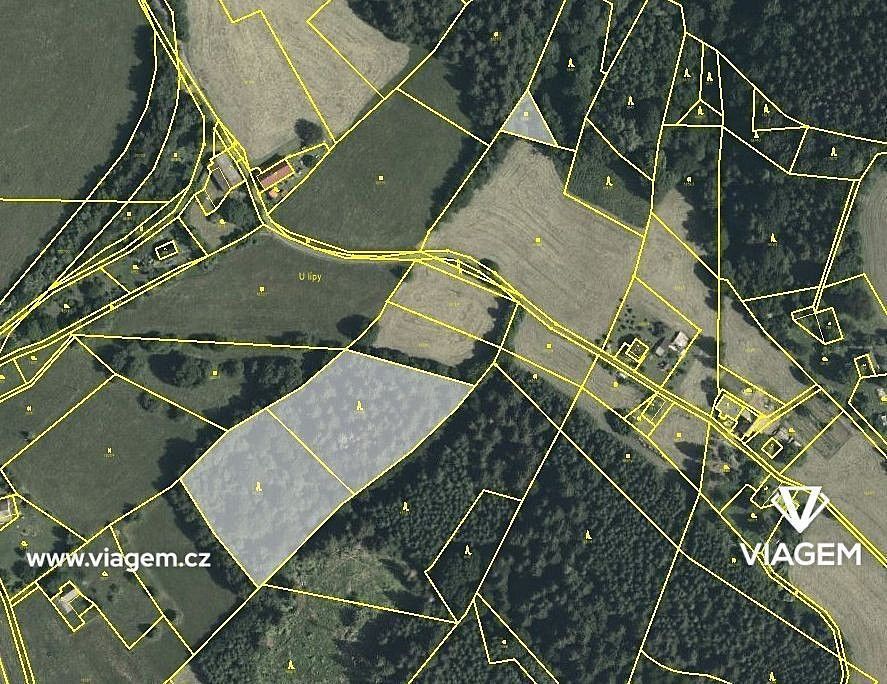Les, 1 746 m²