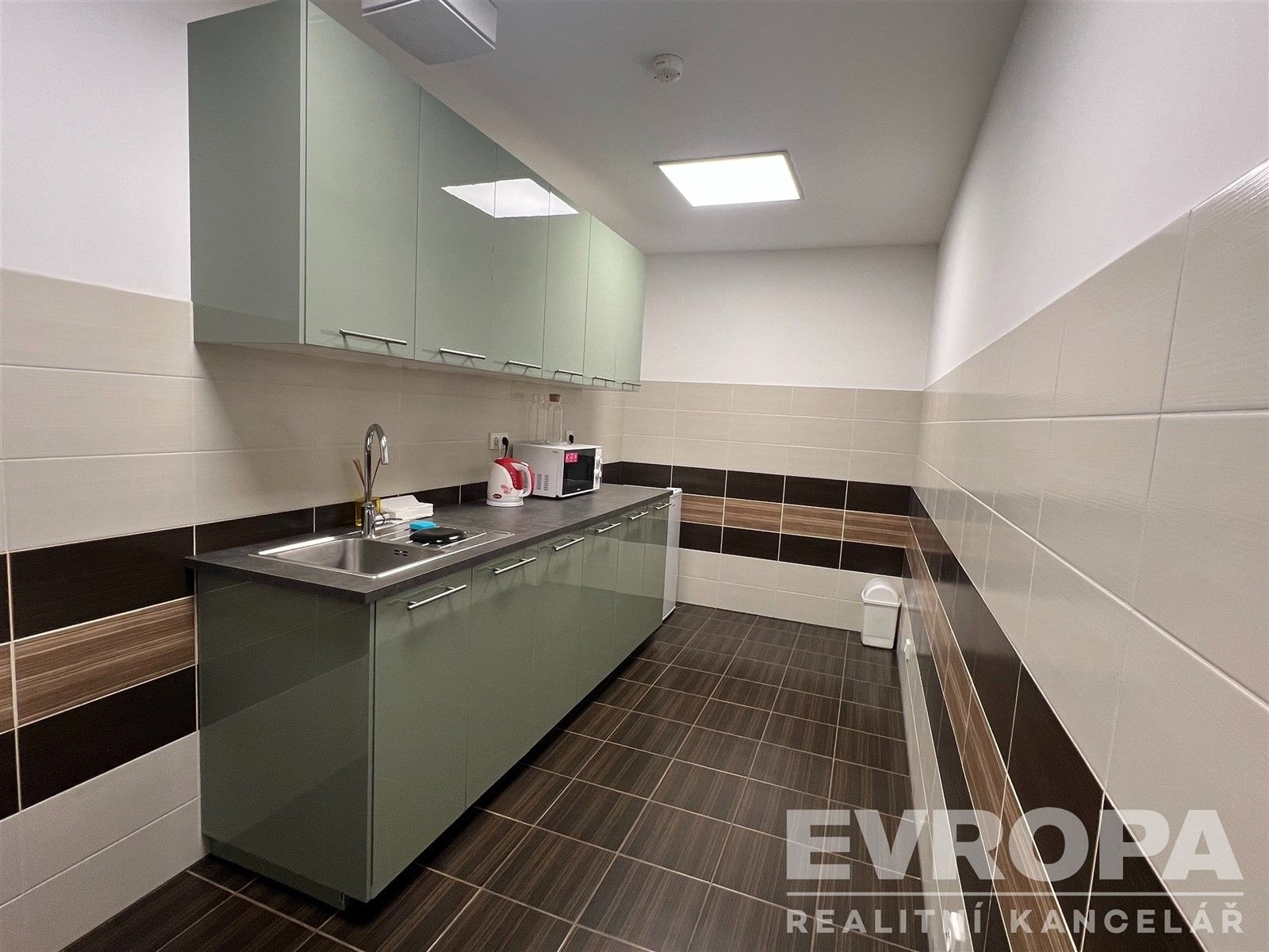 Kancelář · 31 m² · Prusíkova 2577, Praha Stodůlky - 3