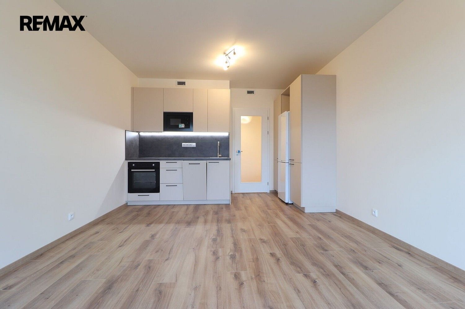 1+kk, Praha - Hloubětín, okres Praha 9, Hlavní město Praha, 30 m² - 1