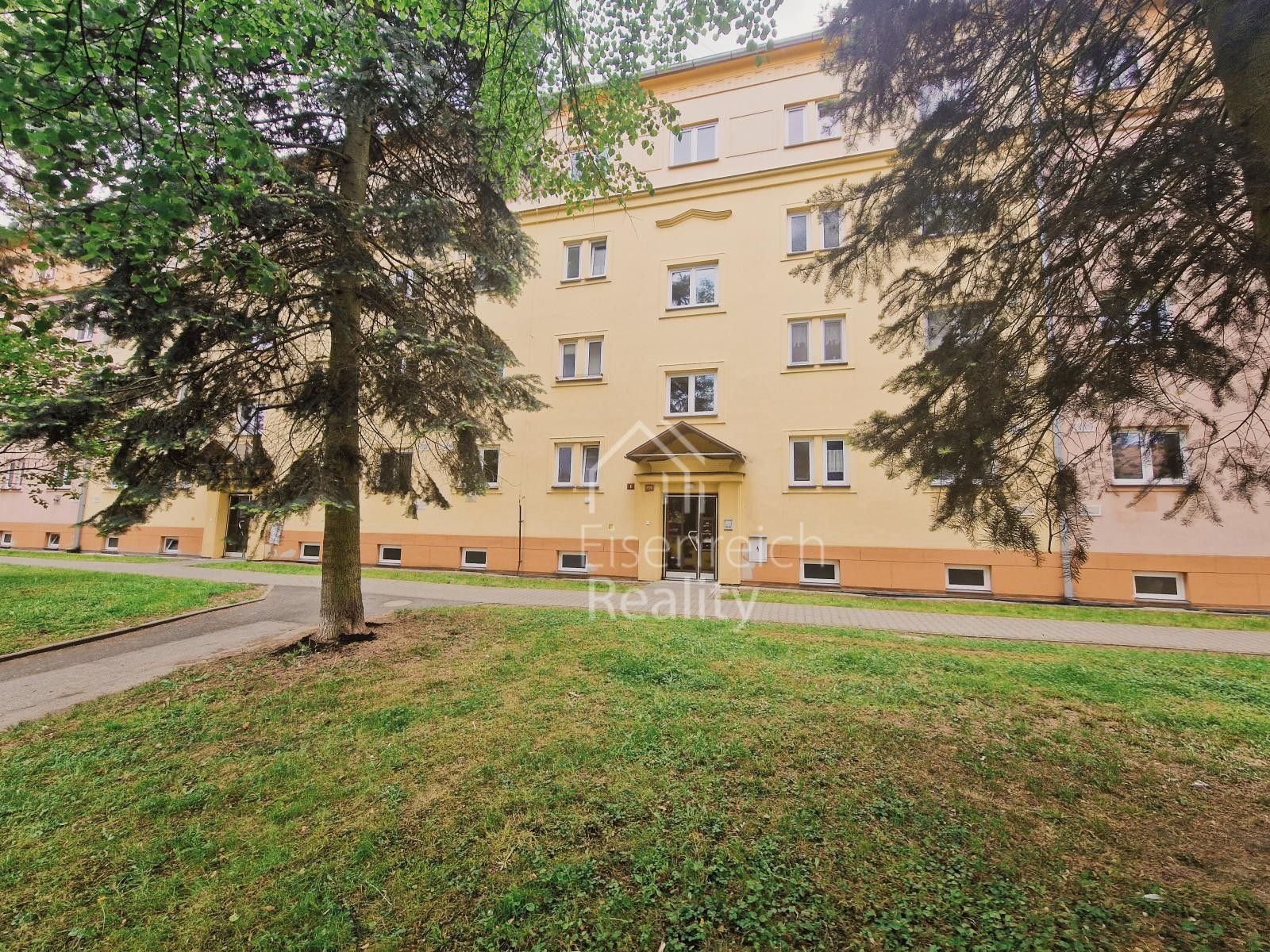 2+1, Ke Koryčce, Kopřivnice, 54 m²