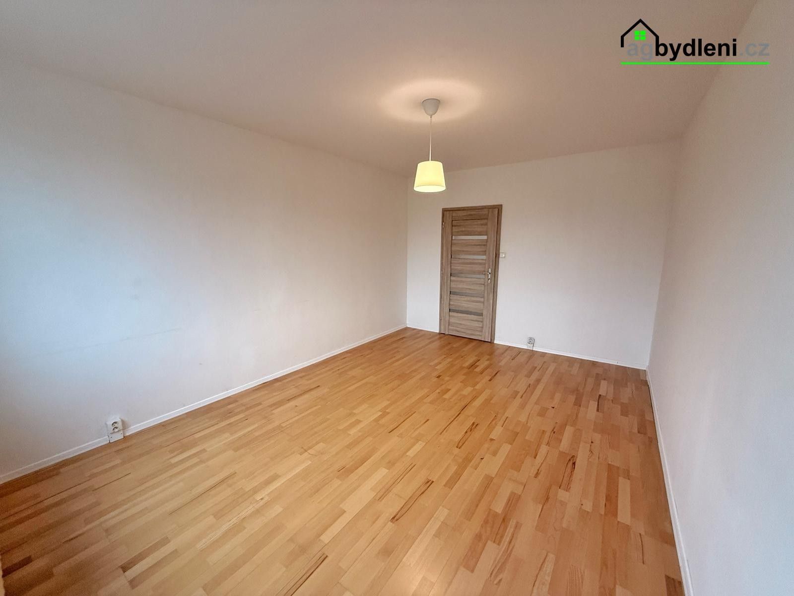 Pronájem byt 2+1 - Pod Hůrkou, Klatovy, 60 m² - 5
