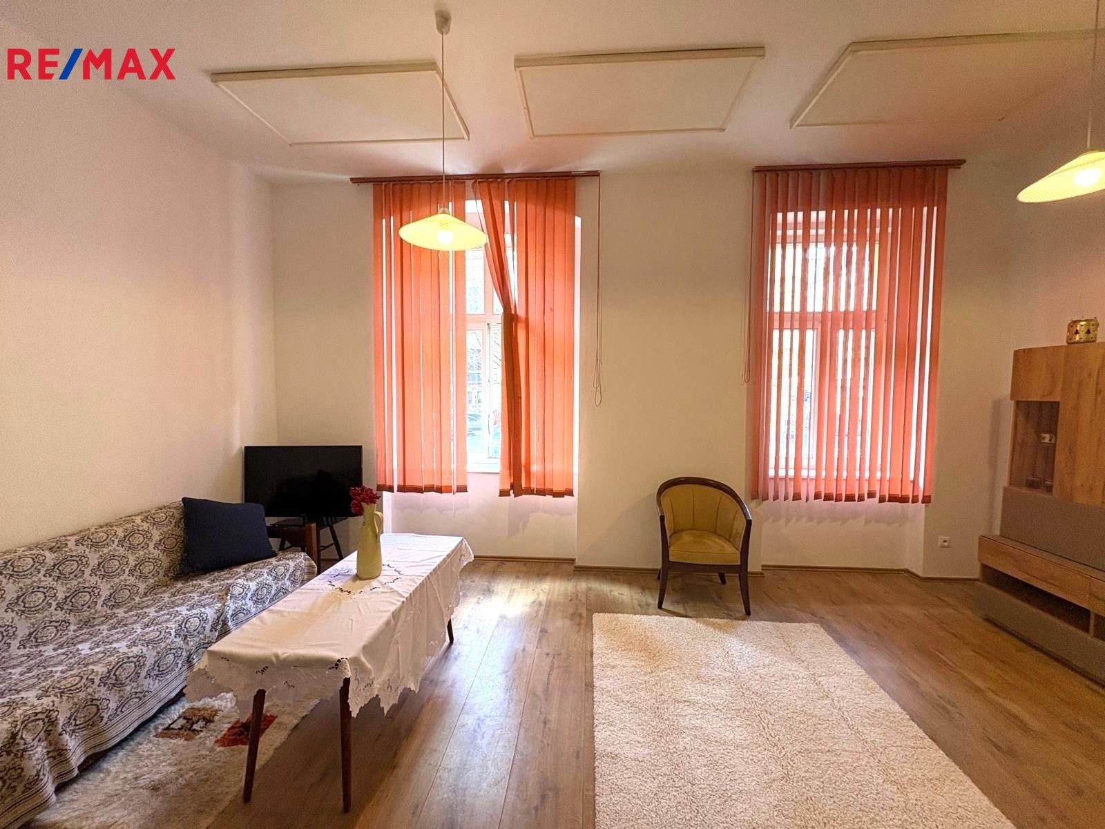 2+kk, Bělehradská 1111, Karlovy Vary, 54 m²