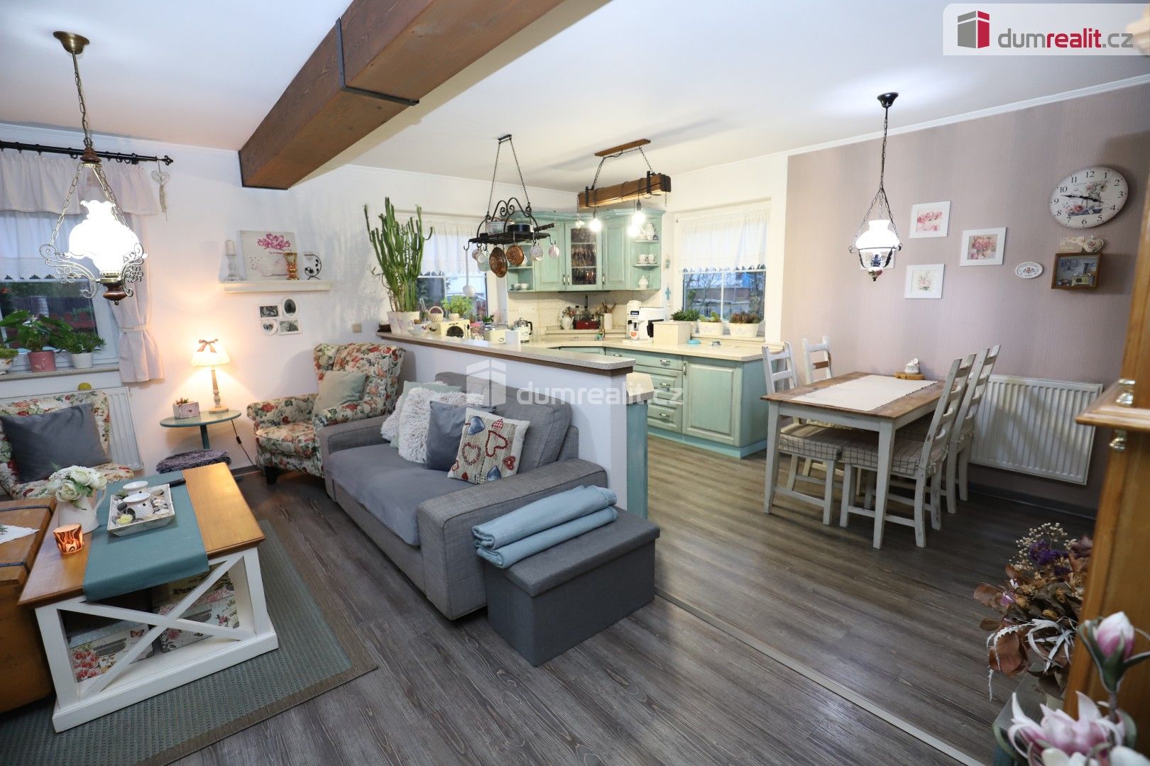 Rodinné domy, Zlatá, Cheb, 150 m²