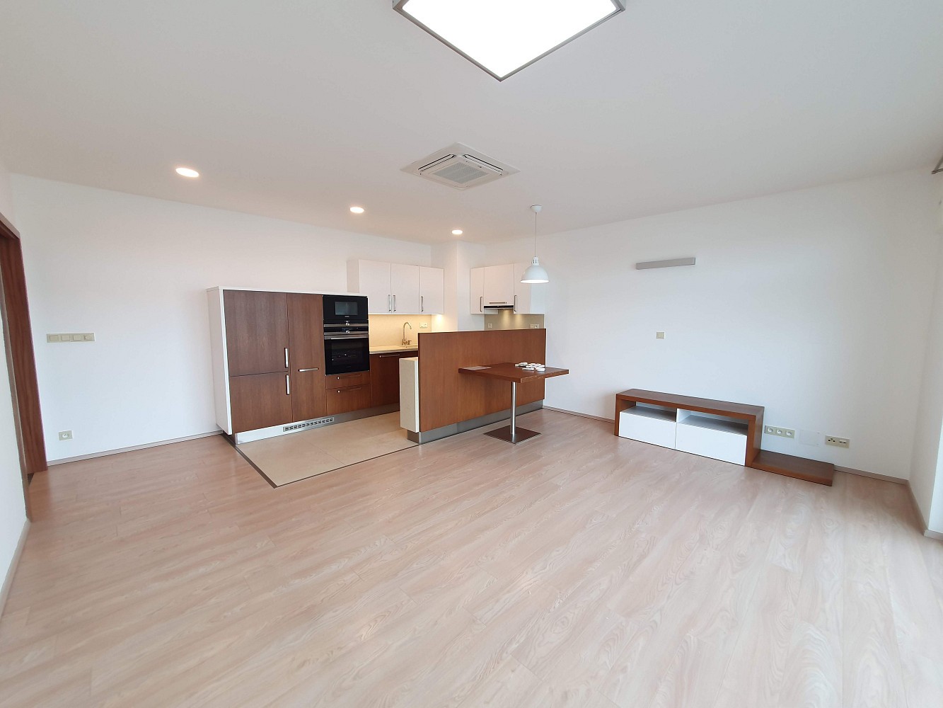 Byt 4+kk · 95 m² · Švýcarské nábřeží, Olomouc - Nové Sady - 3