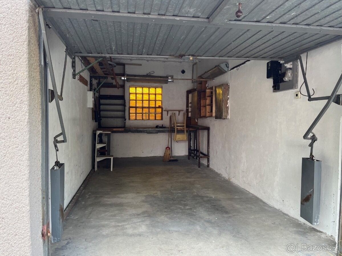 Garáže, Ústí nad Orlicí, 562 06