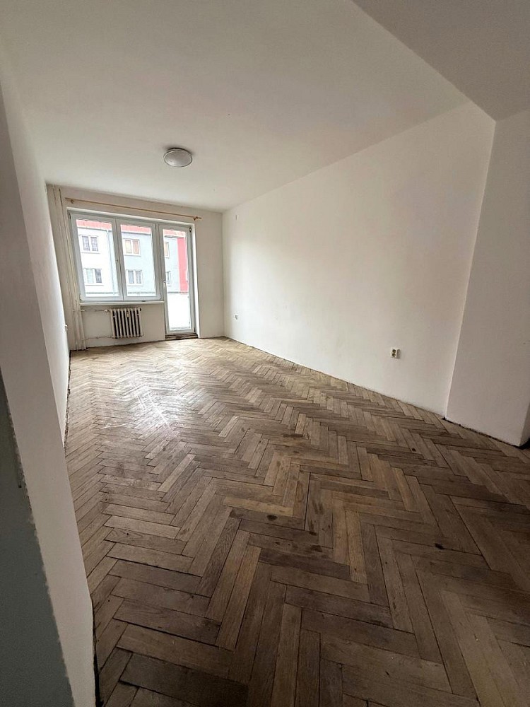 Byt 2+1 · 52 m² · K. H. Máchy, Jirkov, okres Chomutov - 3