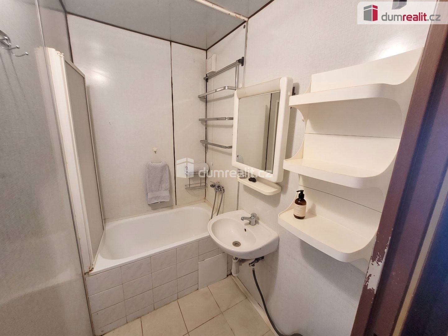 Byt 1+1 · 27 m² · Alej 17. listopadu, Roudnice nad Labem - 3