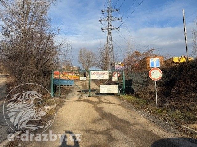 Prodej pozemek - Líšeň, Brno, 4 416 m²