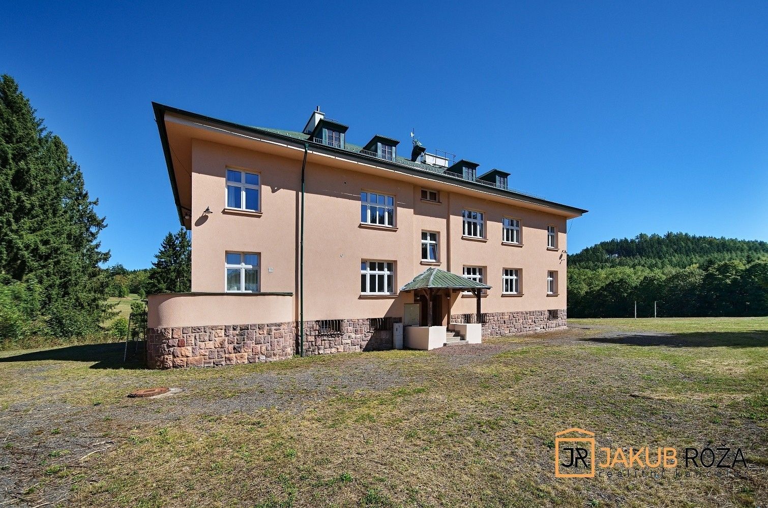 Ubytovací zařízení · 1 333 m² · Heřmánkovice - Janovičky, okres Náchod, Královéhradecký kraj - 3