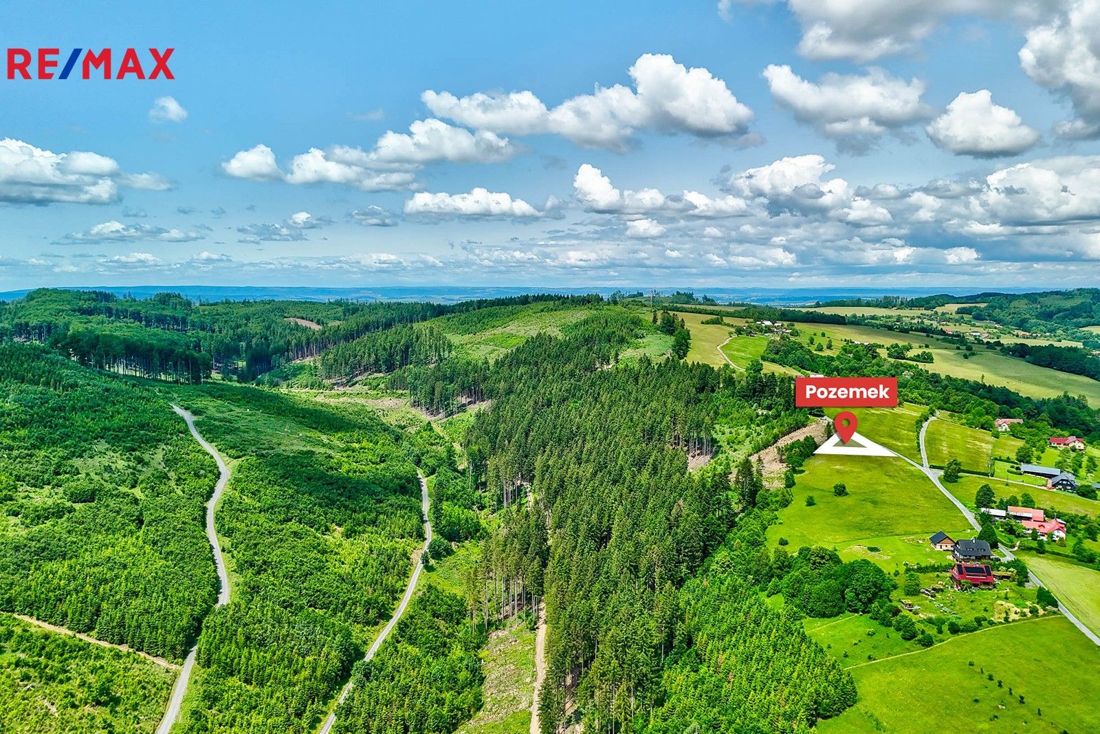 Louky, Mikulůvka, 985 m²