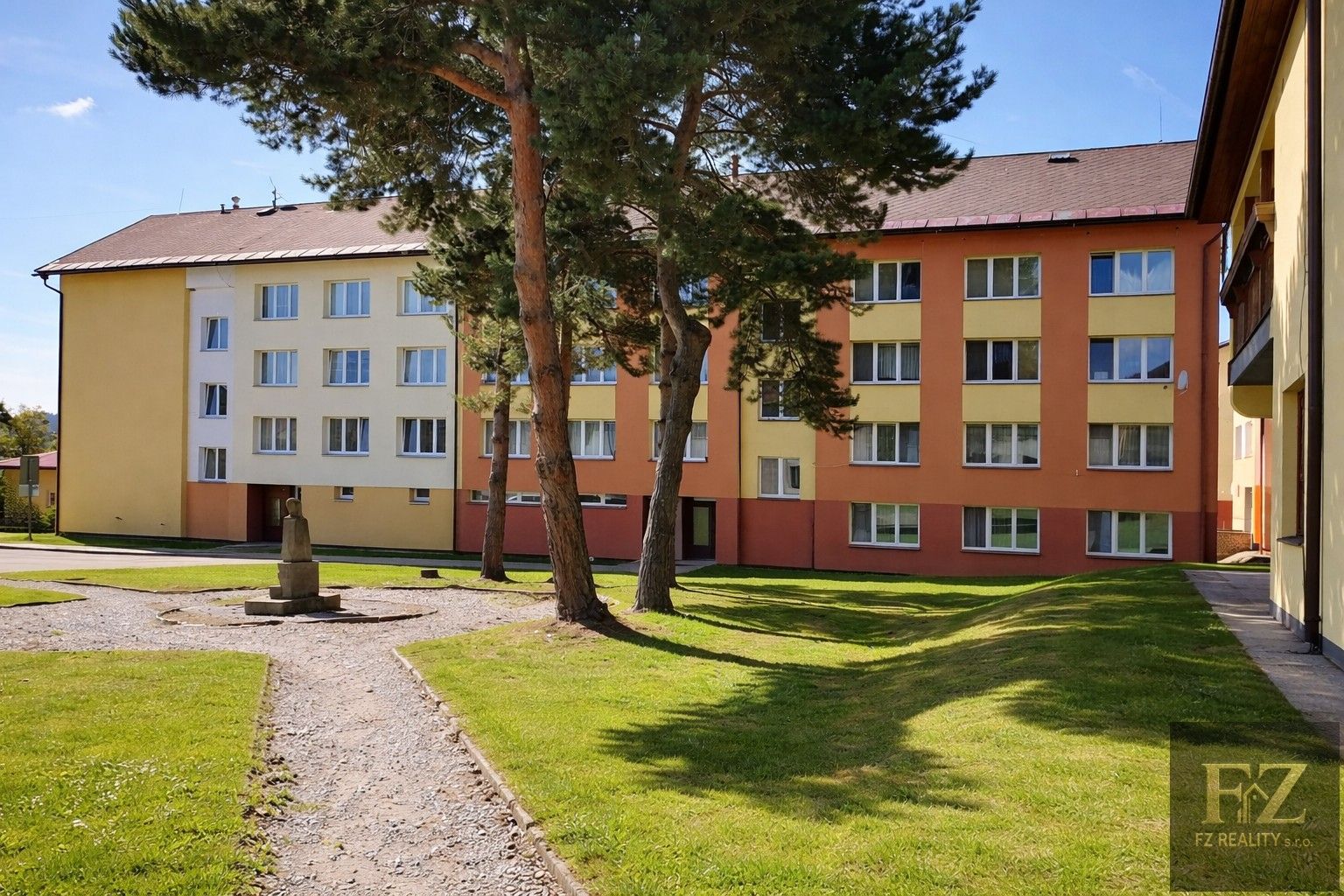 Prodej byt 2+1 - Sídliště Míru, Horní Planá, 57 m²