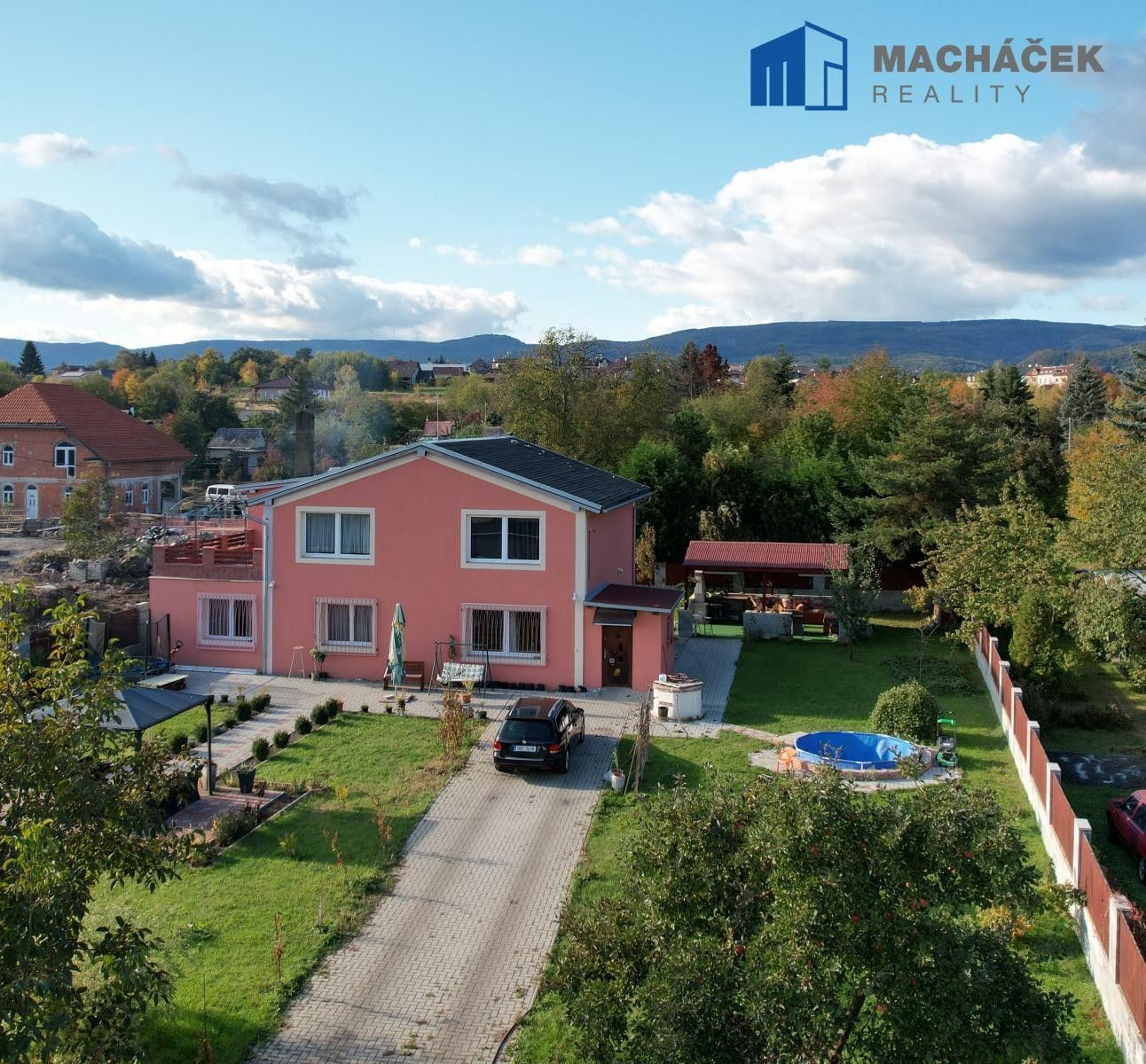 Prodej rodinný dům - Na Bramši , Teplice, 252 m² - 2