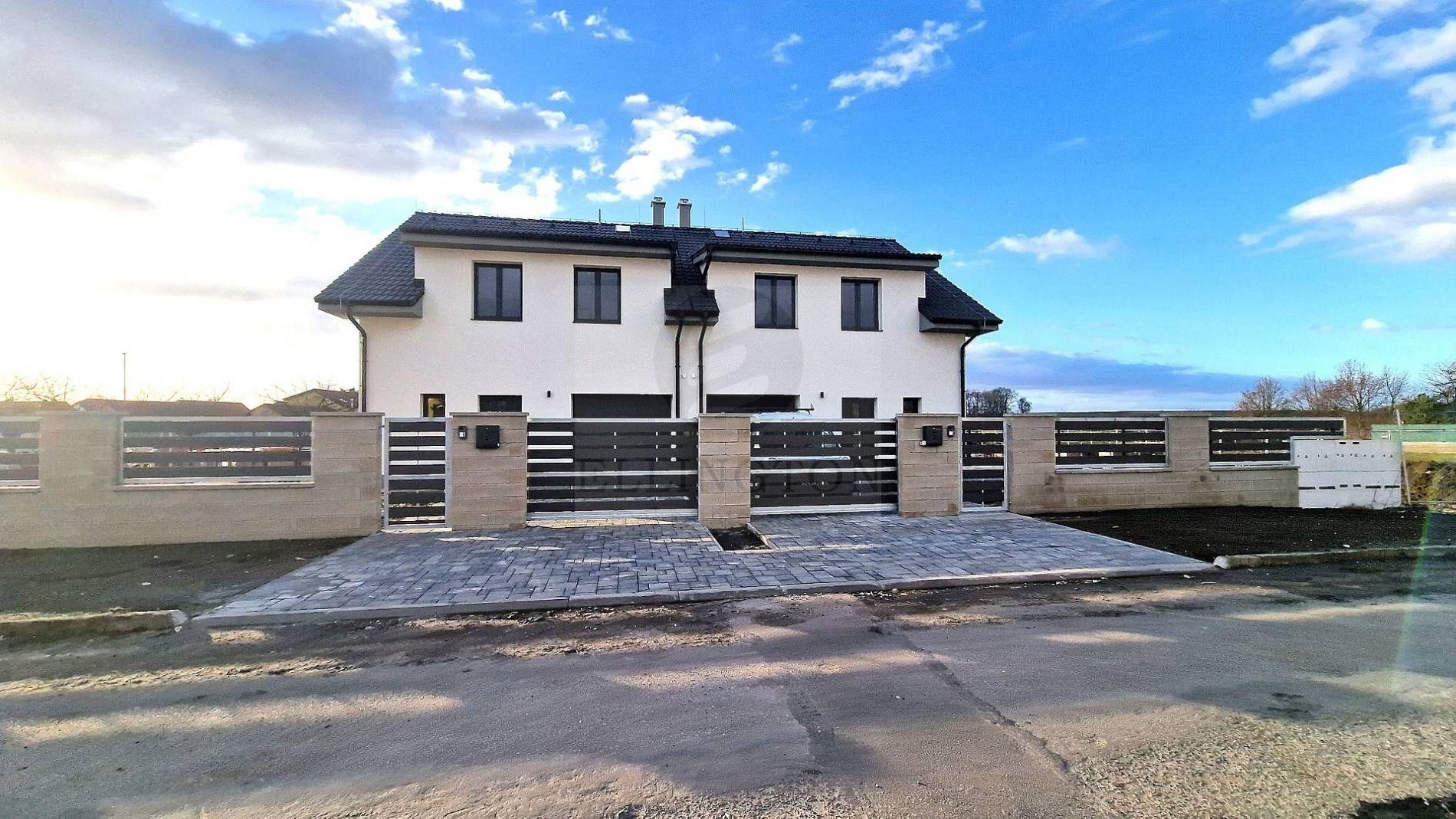 Prodej rodinný dům - Přerov nad Labem, 126 m²