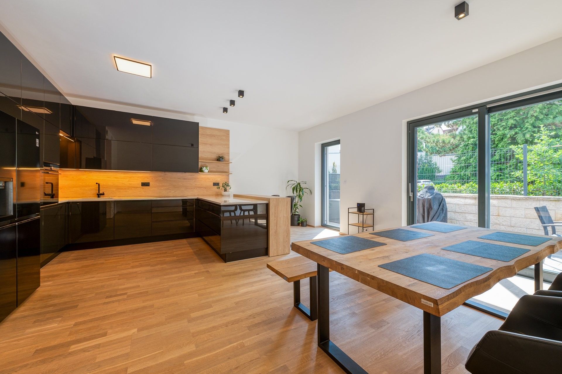 Prodej rodinný dům - Na Hutmance, Praha, 196 m² - 5