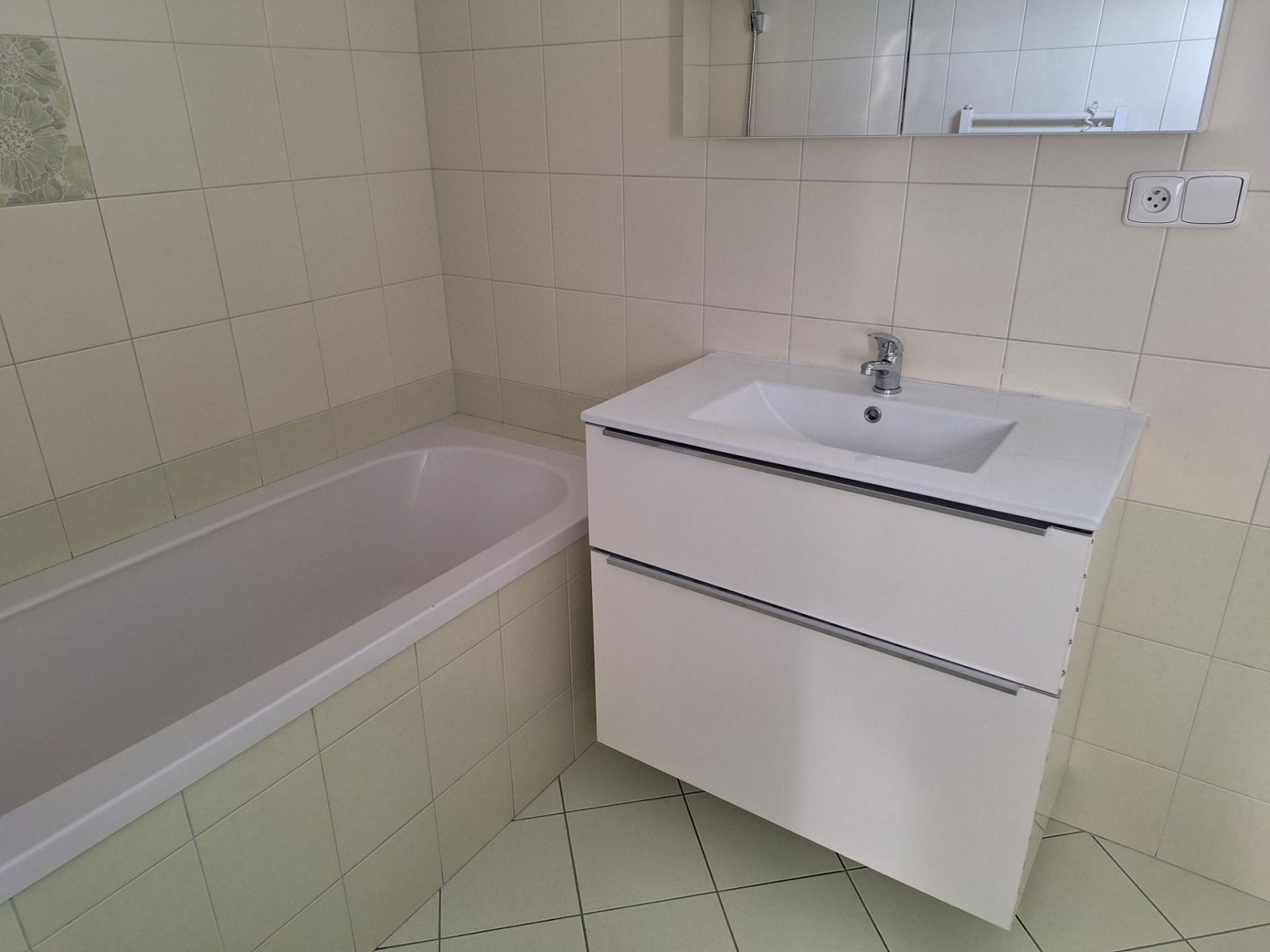 Byt 2+1 · 53 m² · Úhonická, Jeneč - Jeneč u Prahy, Středočeský kraj - 3