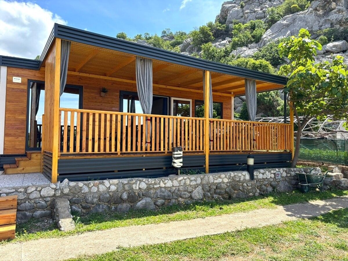 Rodinné domy, 987 66, Zahraničí