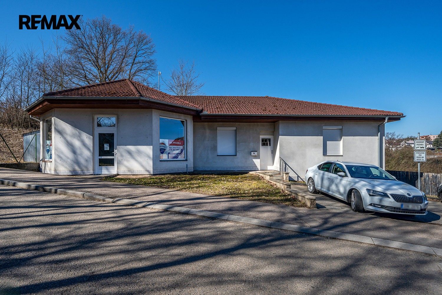 Obchodní prostory, Benešov, Středočeský kraj, 227 m² - 1