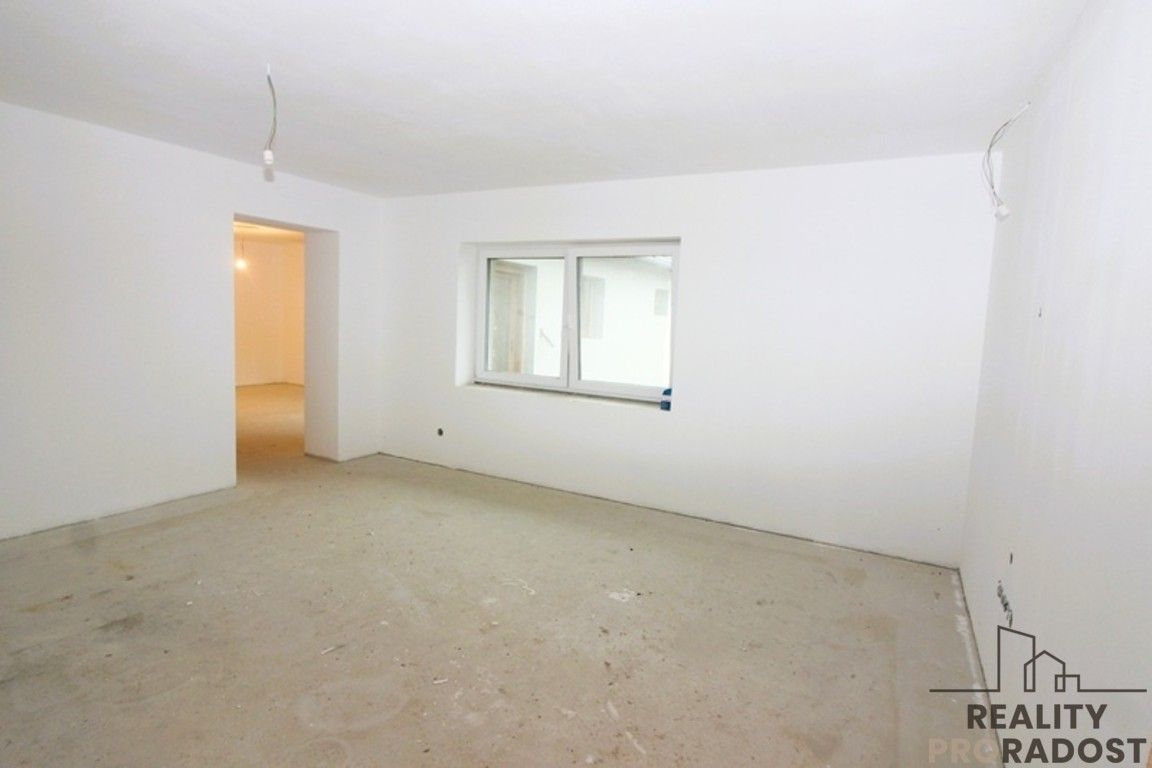 Prodej rodinný dům - Chvalovice, 213 m²