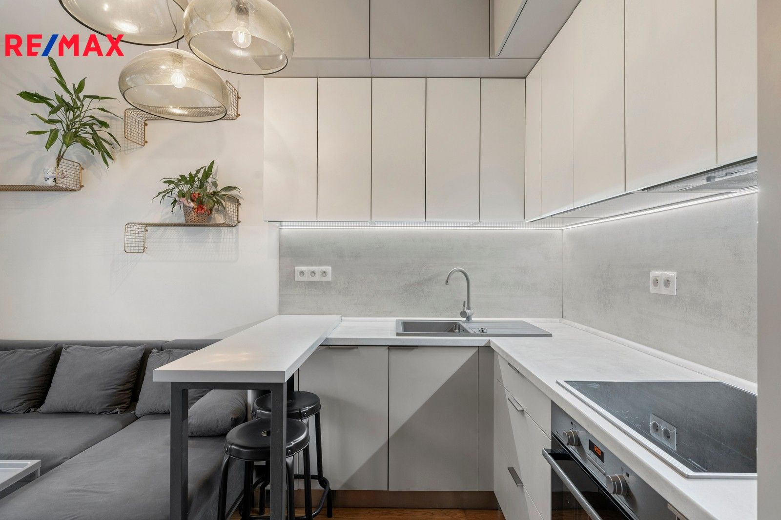 Pronájem byt 1+kk - Naskové, Praha, 33 m²