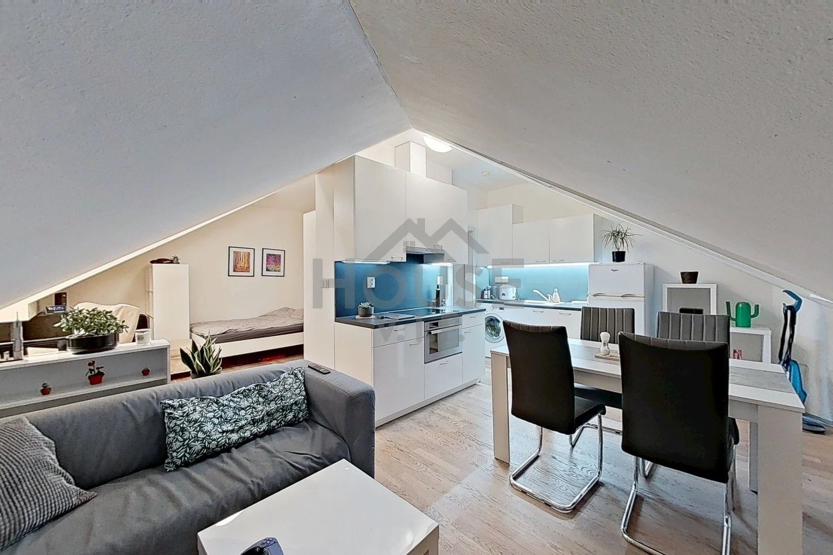 1+kk, Velvarská, Praha, 58 m²