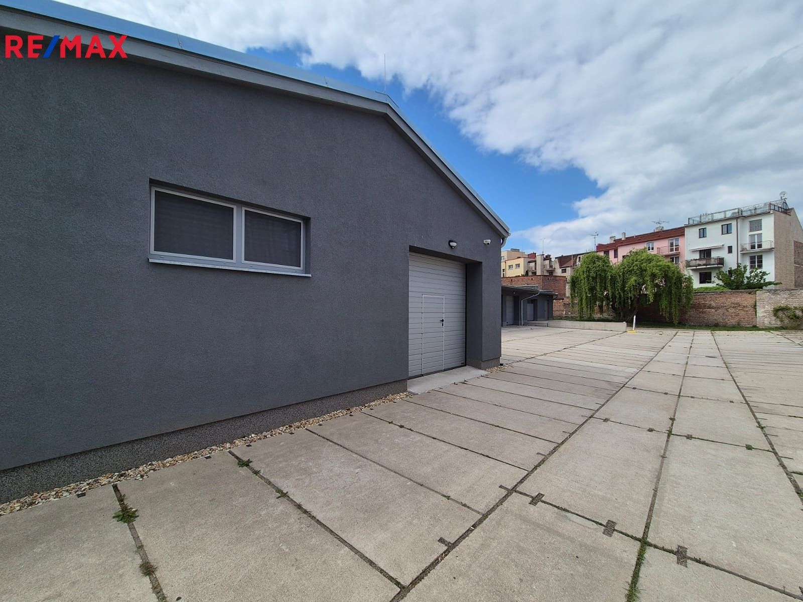 Pronájem sklad - U Koruny, Hradec Králové, 153 m²