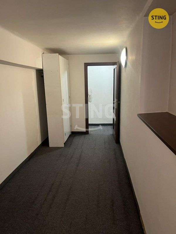 Pronájem obchodní prostory - Ostrava, 702 00 - 5
